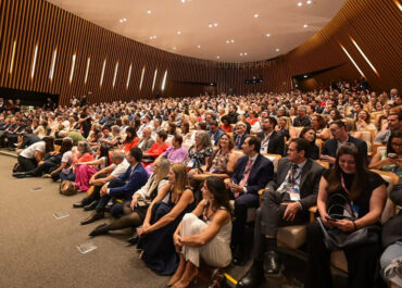 Último dia do 46º CONAT & 19º ELAT encerra evento com auditório lotado e debates de alto nível