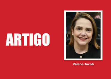 A ADC 80 e a burocratização do acesso à justiça: O afastamento da gratuidade e o muro erguido contra o trabalhador.